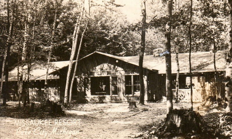 Missaukee Resort - Vintage Postcard (newer photo)